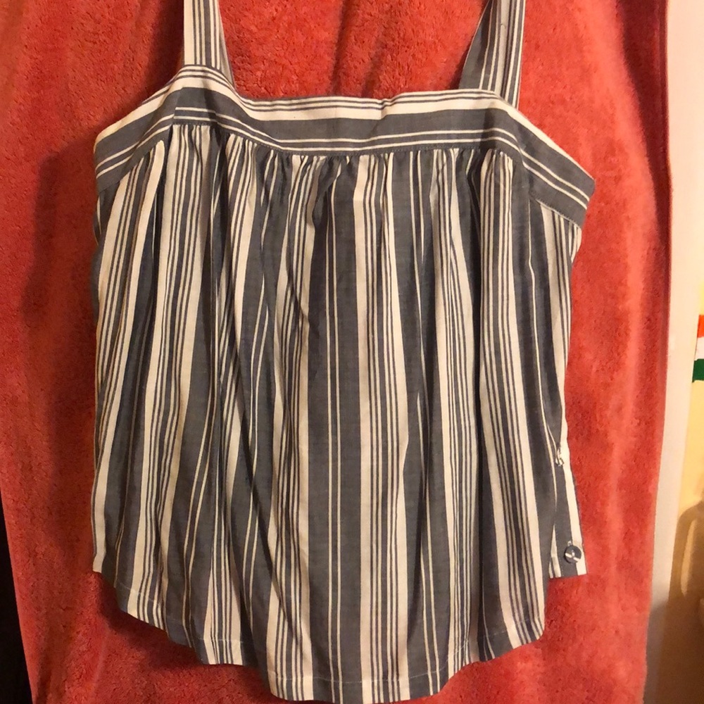 Stripped top